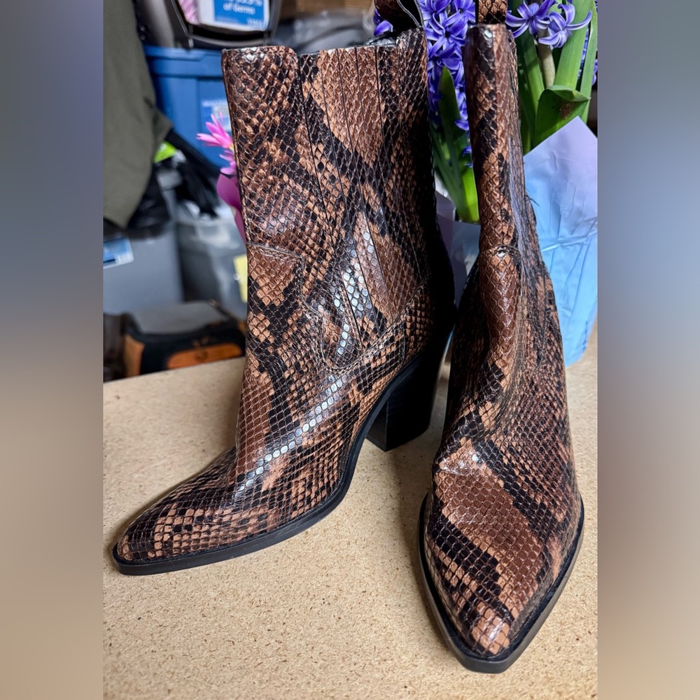 ALDO Brown Snake-Print Women's Ankle Boots 👢 Size 6